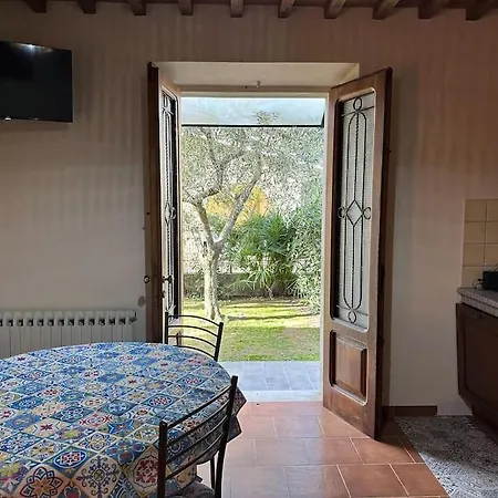 Apartment Arancio B Lucca